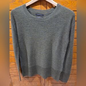 Tahari Green 100% EXTRAFINE Merino Wool Sweater
